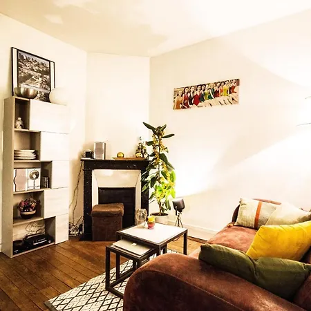Apartment Cozy And Bright Apartment In Paris